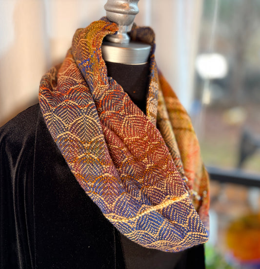 Scales of Gold Cowl