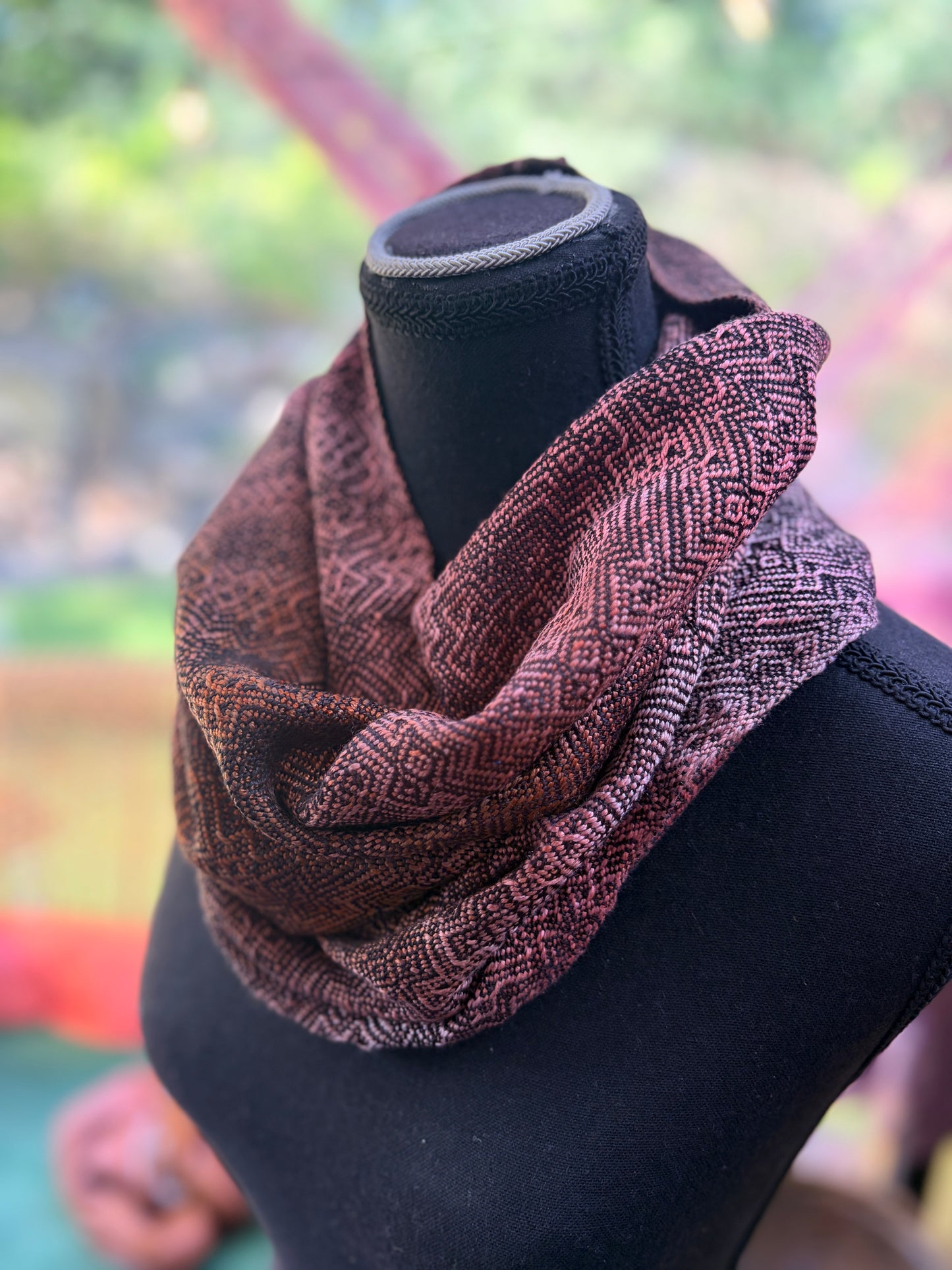 Silk cowl - black weft